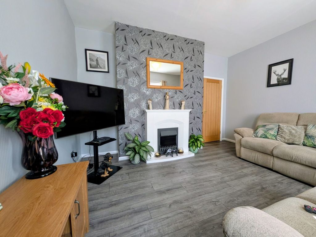 Property photo 2 of 10 A2A97Ca5-E8E4-4517-848A-A2F2Ffb9E7De