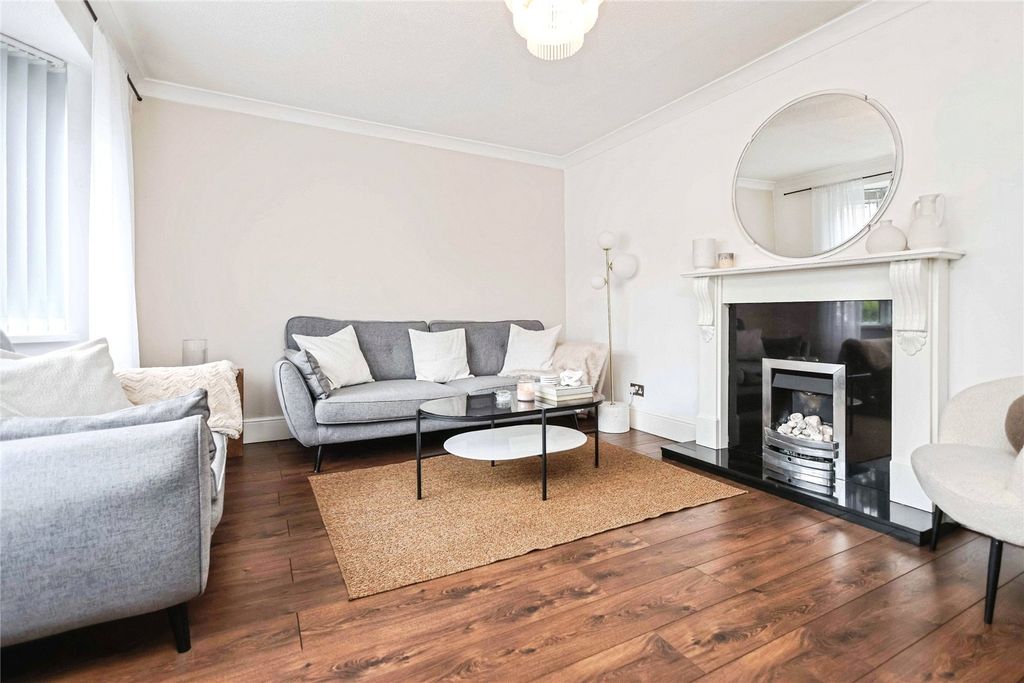 Property photo 3 of 18 Picture No. 20