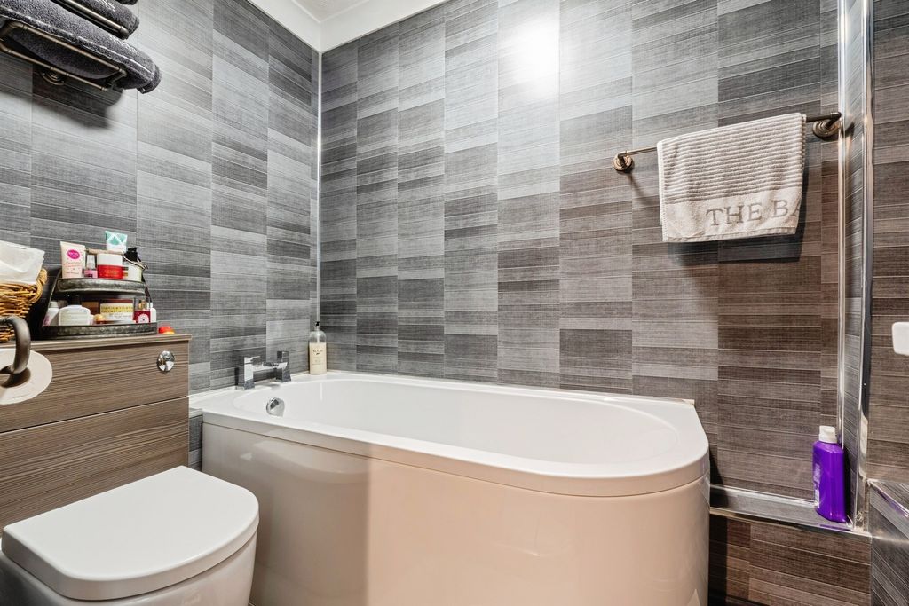 Additional image 13 of 4 bed semi-detached bungalow for saleSwallow Drive, Brandon IP27