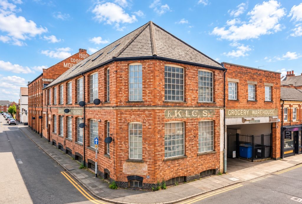 Property photo 1 of 12 Historic Brick Grocery Warehouse Corner