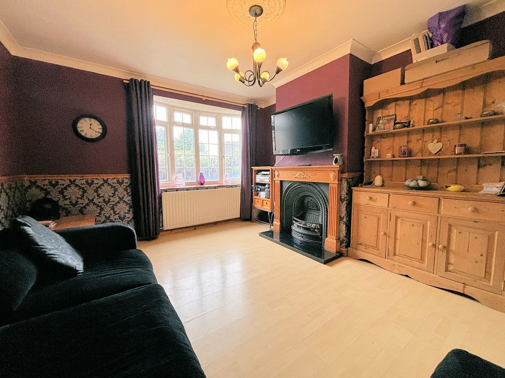 Property photo 2 of 4 Photo 4