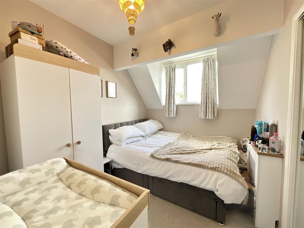 Property photo 3 of 8 Bedroom One