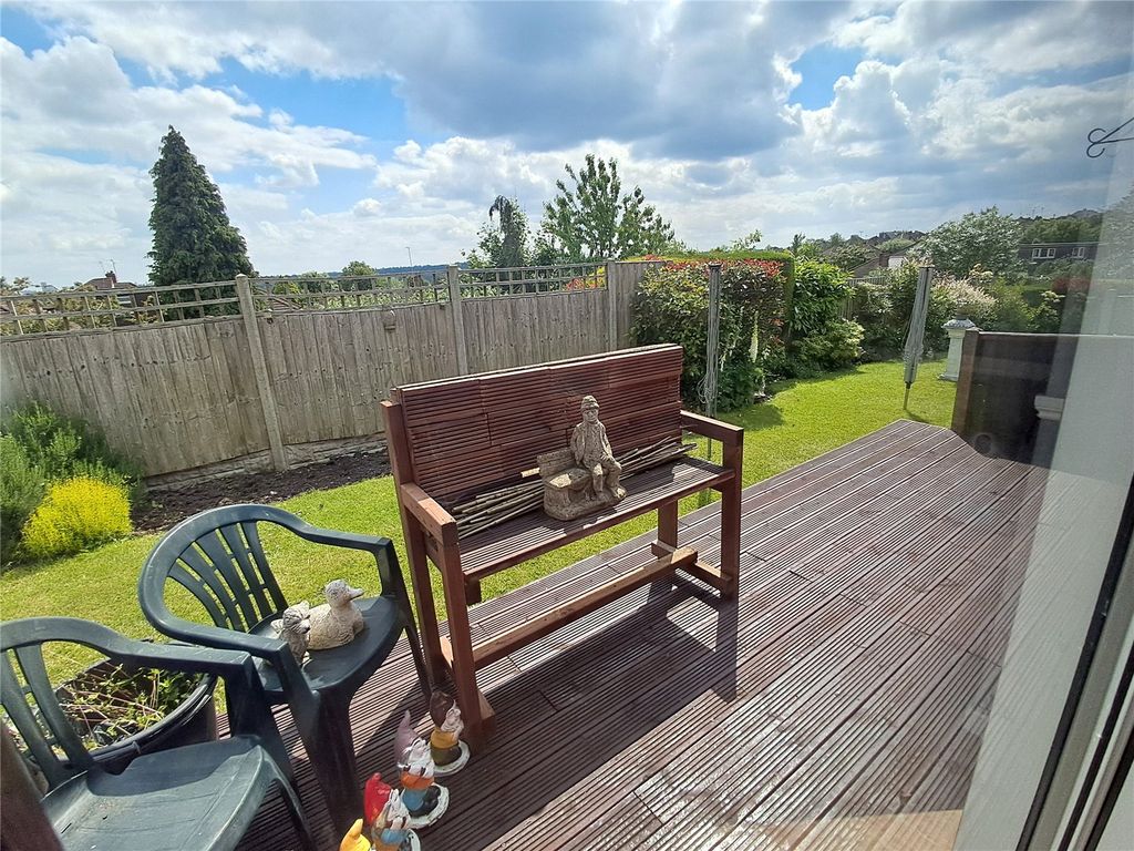 Property photo 3 of 14 Communal Garden