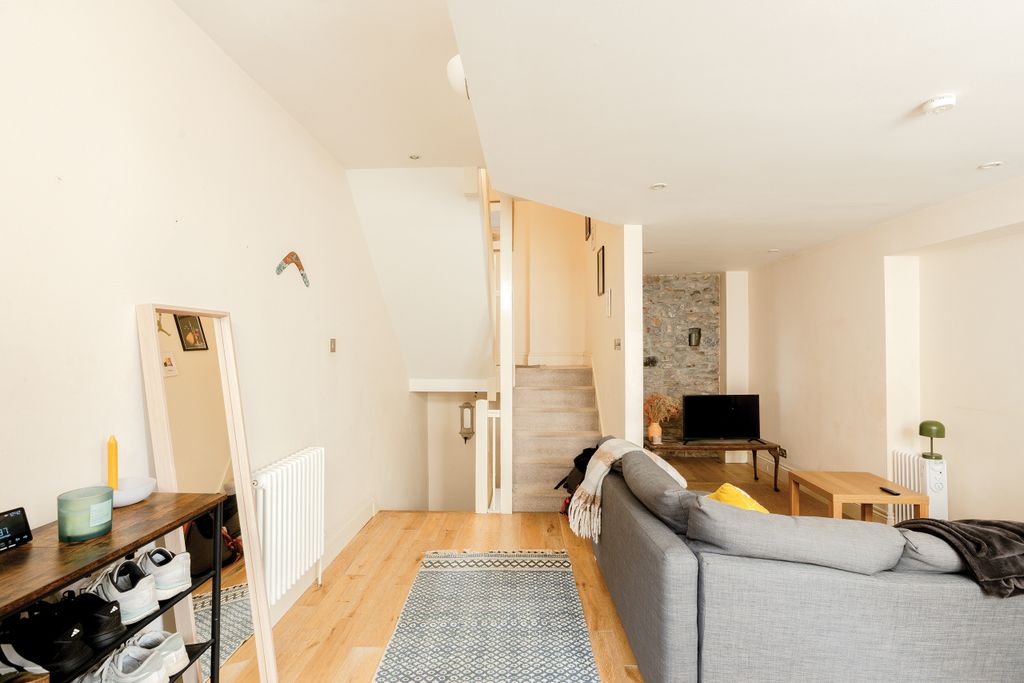 Property photo 1 of 14 1