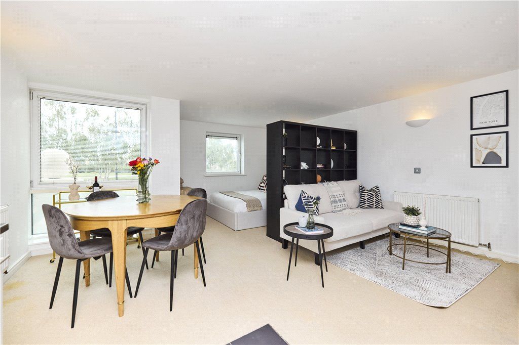 Property photo 1 of 21 Studio Room