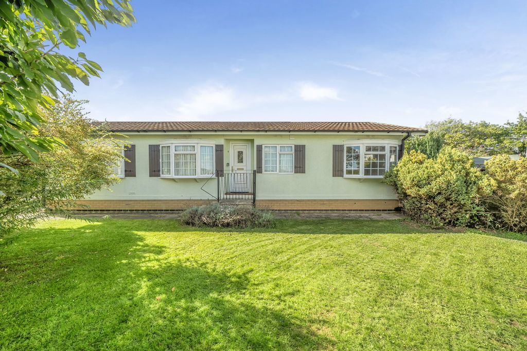 Property photo 1 of 24