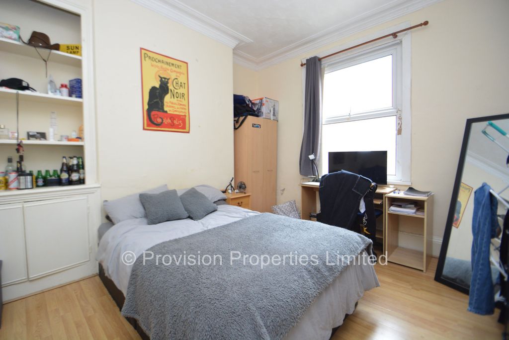 Property photo 2 of 9 Photo