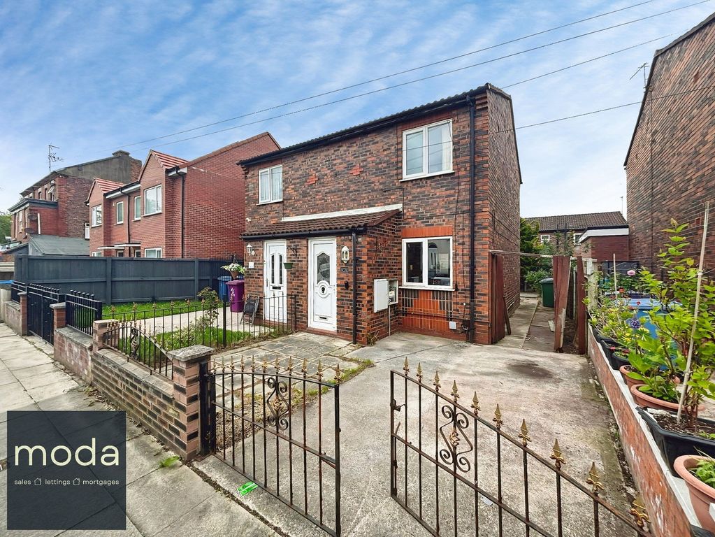 Property photo 1 of 9