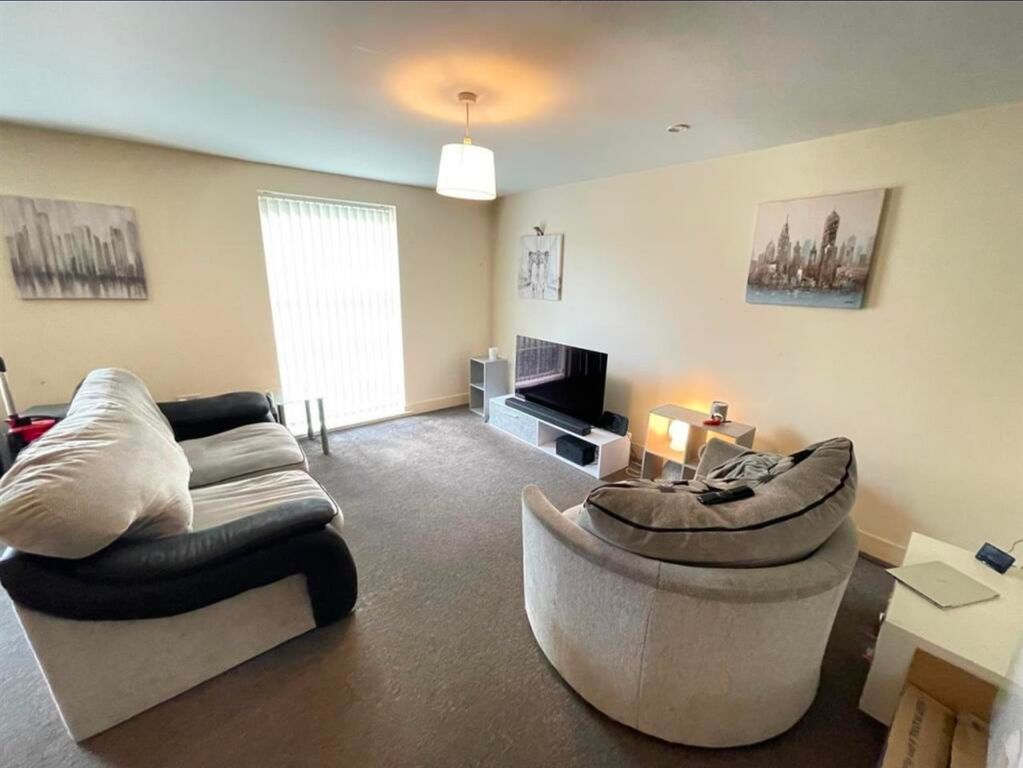 Property photo 3 of 13