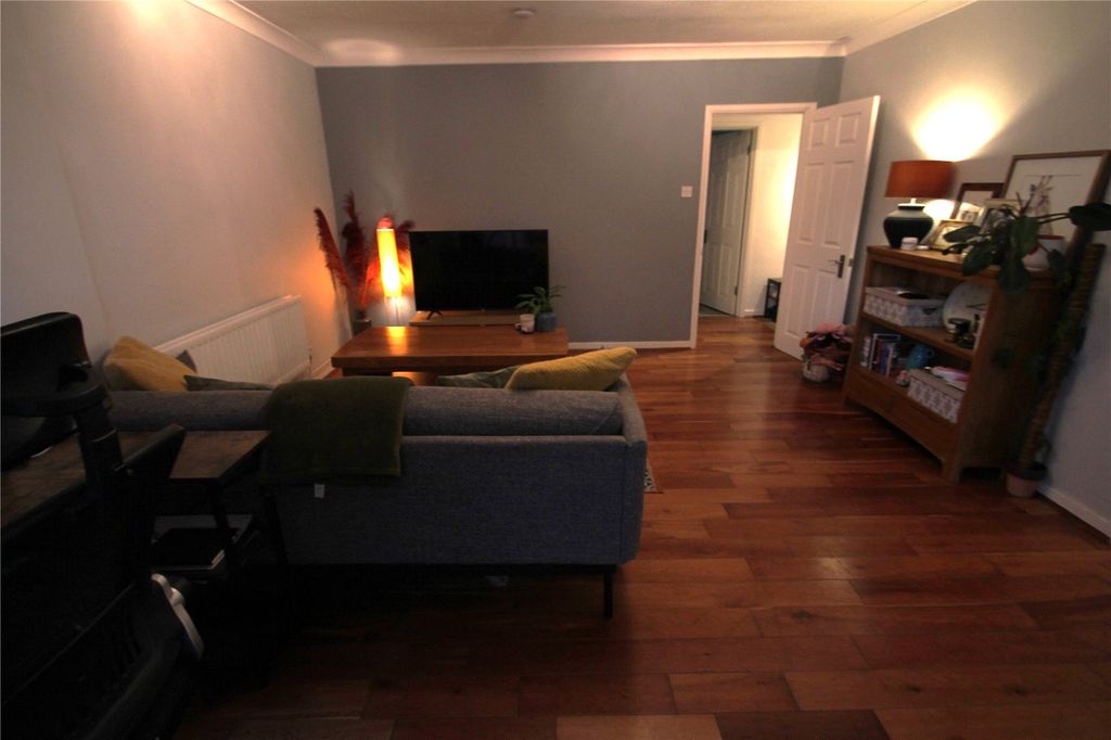 Property photo 3 of 17 Picture No. 15