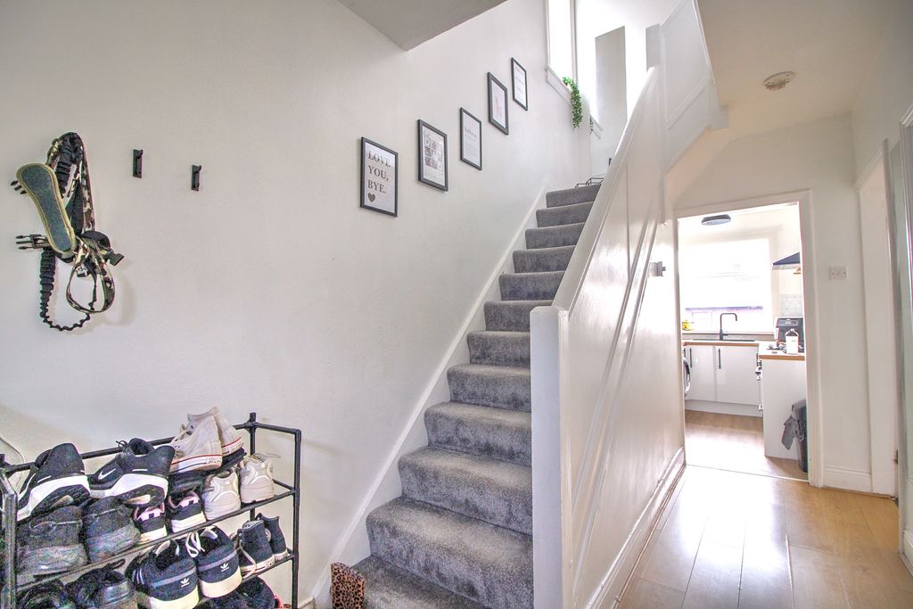 Property photo 3 of 16 Img_6027_8_9