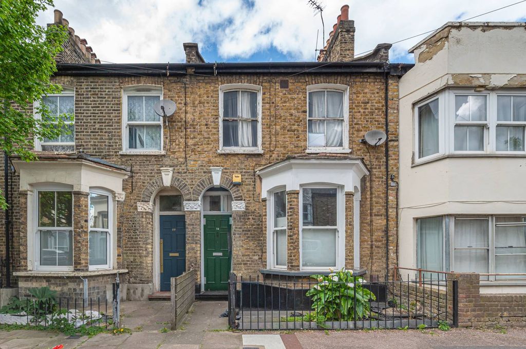 Property photo 1 of 5