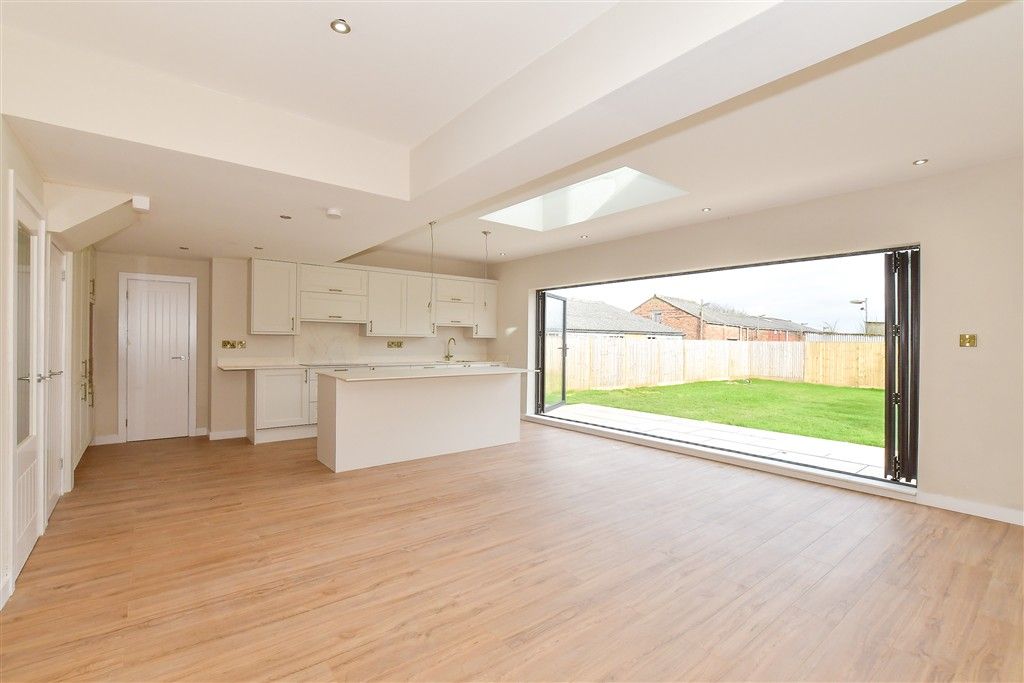 Property photo 1 of 14 Kitchen/Diner