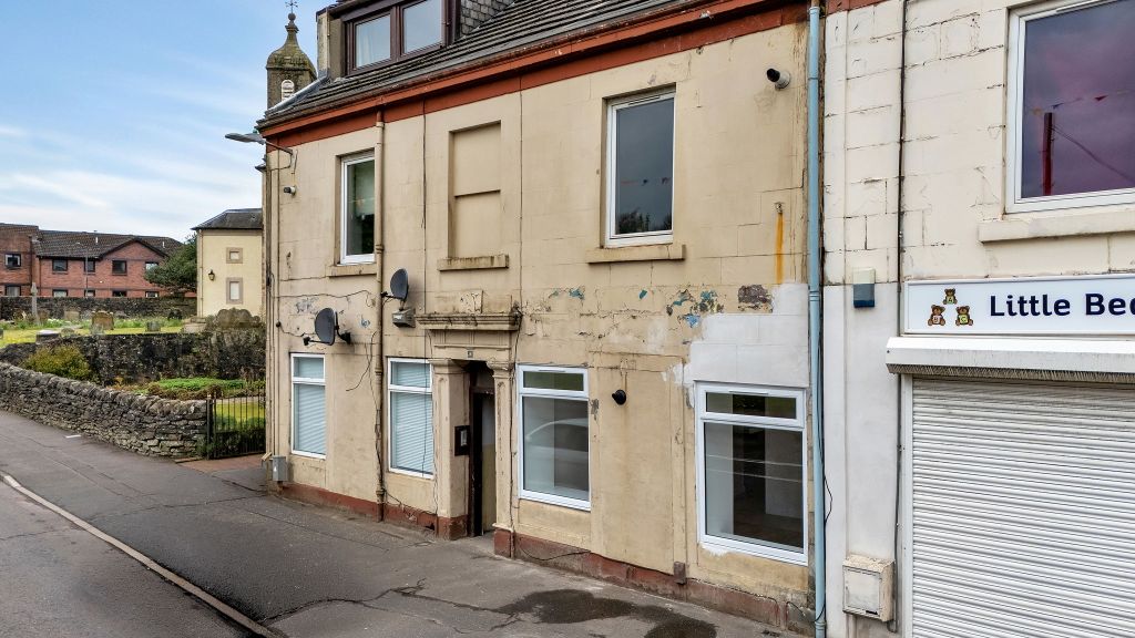 Property photo 2 of 13 1