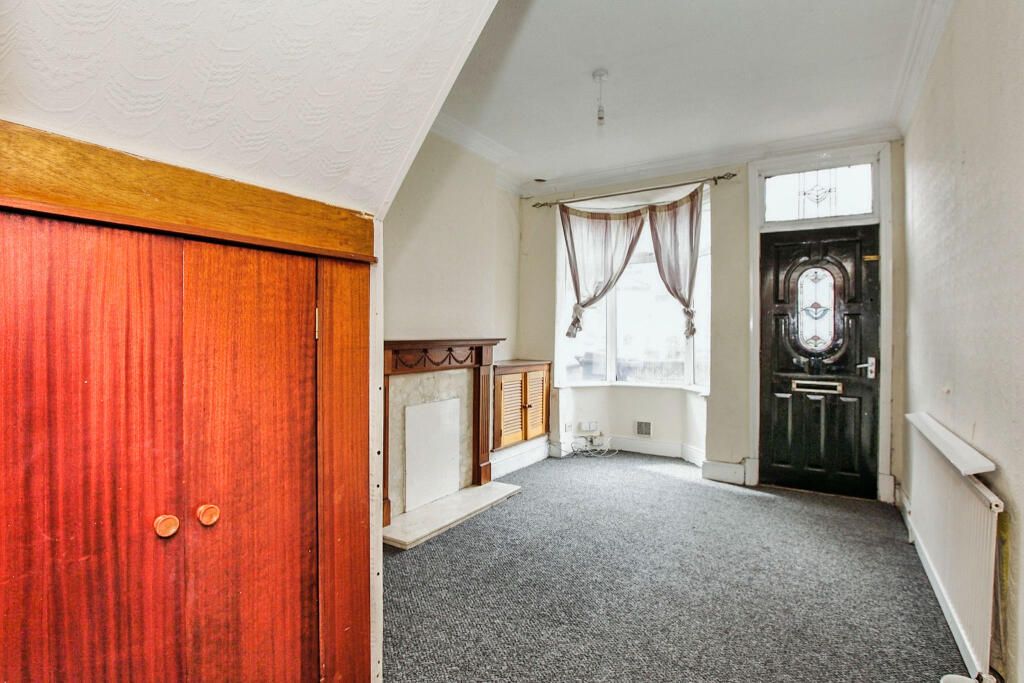 Property photo 2 of 14 Image