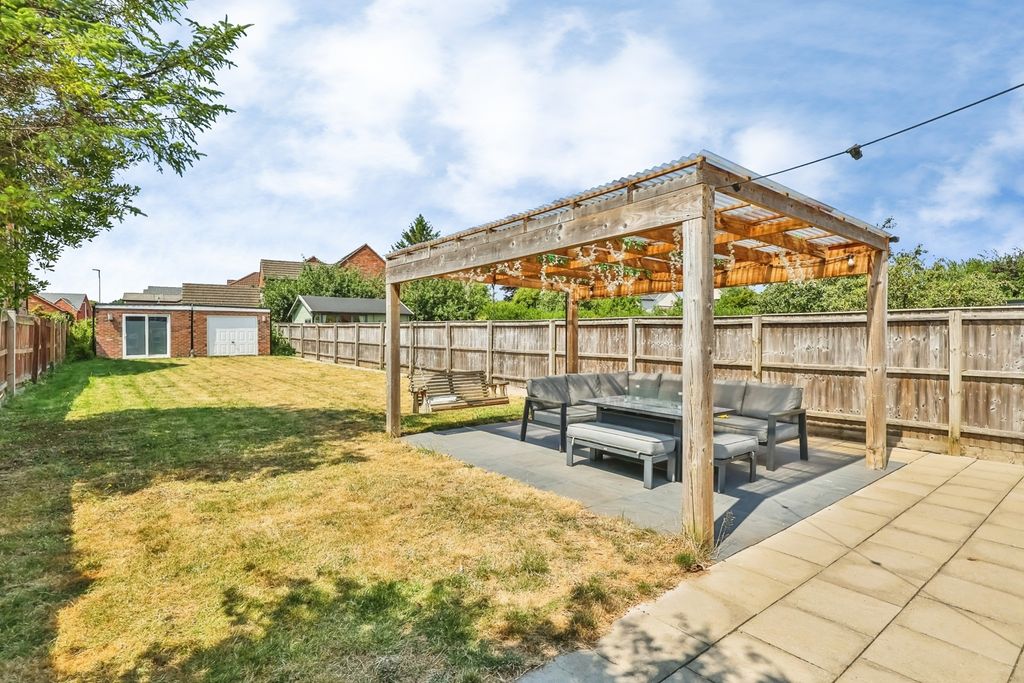 Property photo 3 of 23 Pbox-Img.Jpg