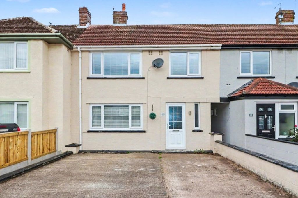 Property photo 3 of 15