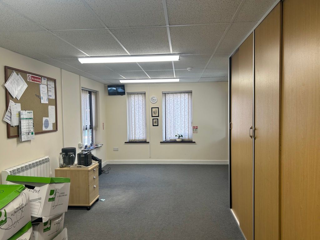 Property photo 2 of 7 Photo 2