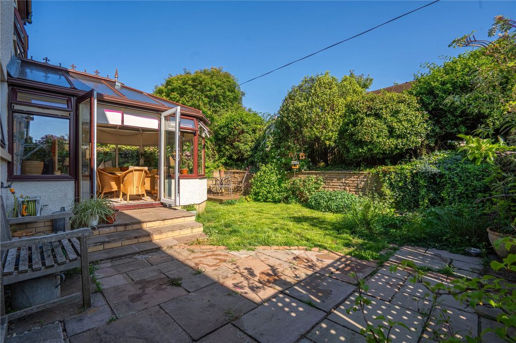 Property photo 2 of 26 Muirfield Station