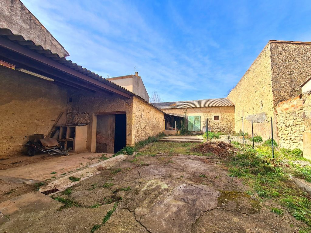 Property photo 2 of 19