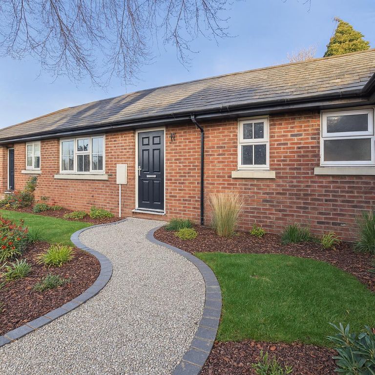 Property photo 1 of 7 Fronage Landscaped.Png