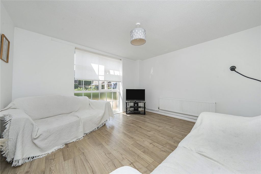 Property photo 3 of 12 Picture No. 09