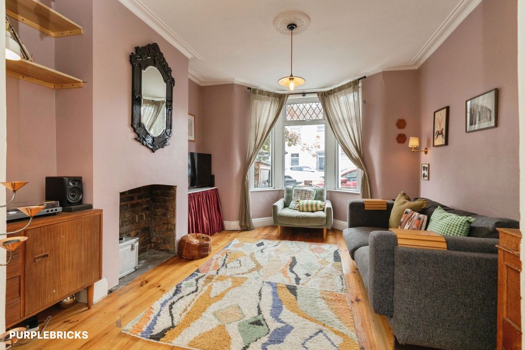 Property photo 1 of 21