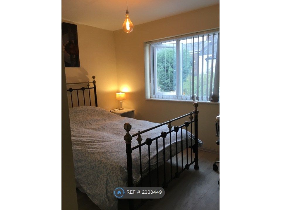 Property photo 3 of 28