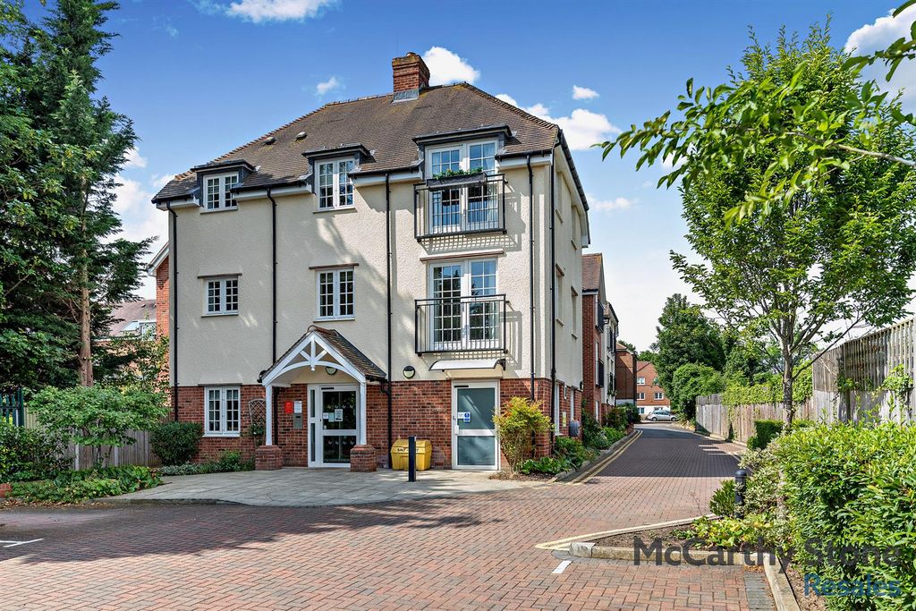 Additional image 18 of 1 bed flat for saleLe Jardin, Station Road, Letchworth Garden City SG6