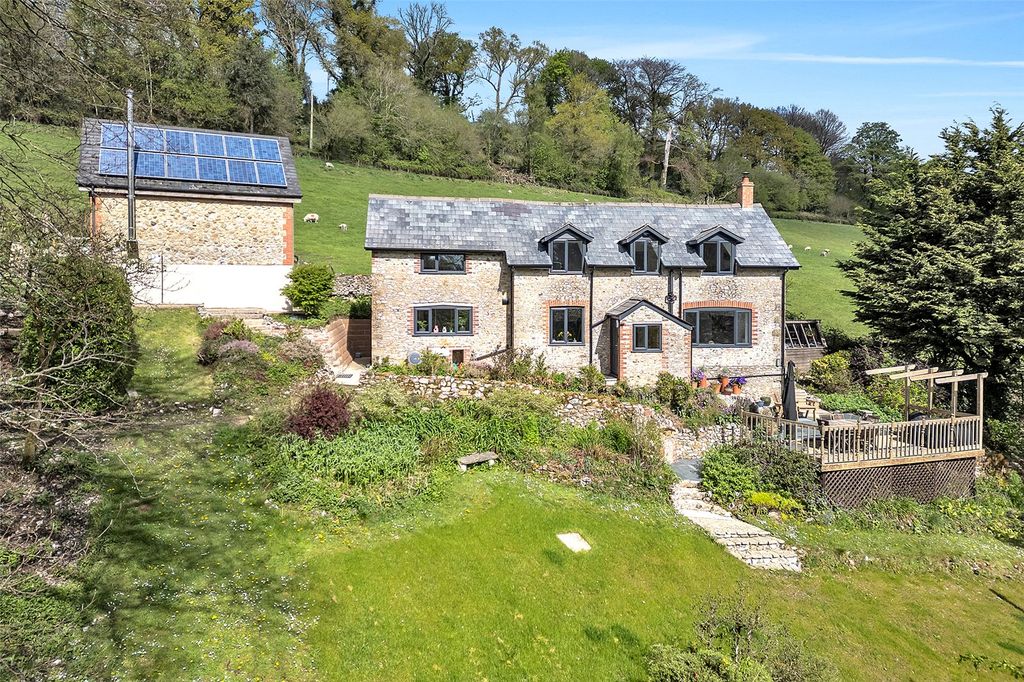 Property photo 1 of 46 Picture No. 01