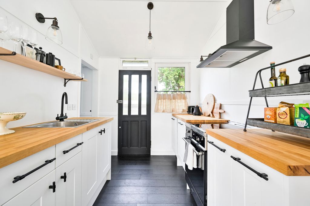 Property photo 3 of 17 _Dsc6660