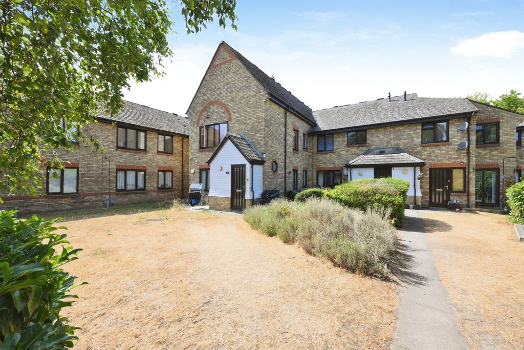 Property photo 1 of 10