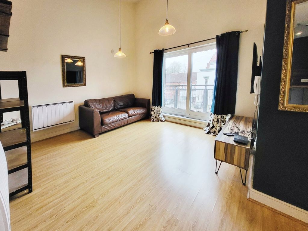 Property photo 2 of 11 Picture No. 12