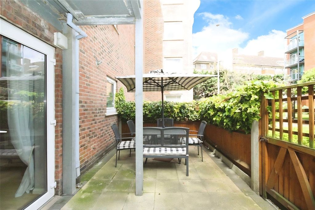 Property photo 1 of 10 Garden