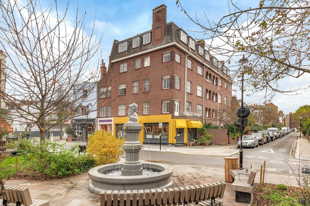 Property photo 3 of 6 Arundel Court - O...