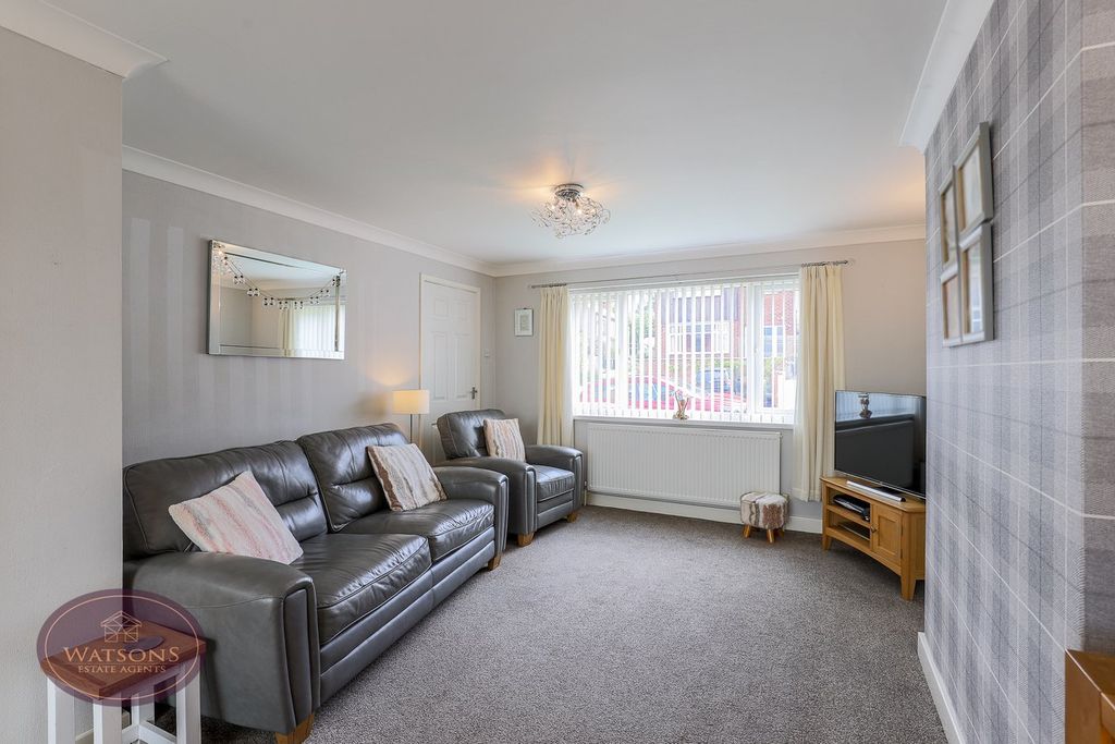Property photo 3 of 23