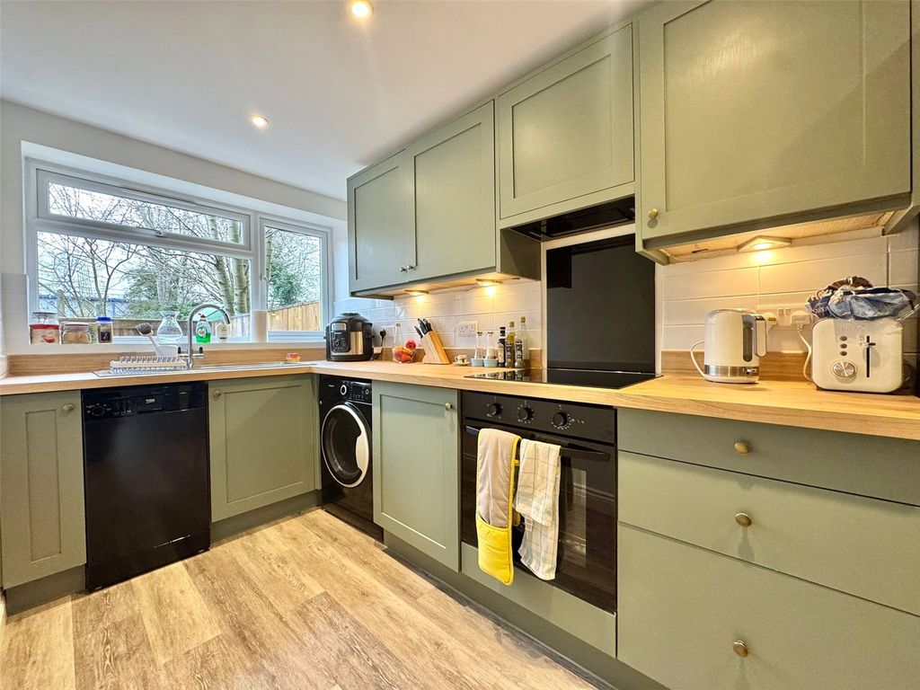 Property photo 3 of 9 Picture No. 26