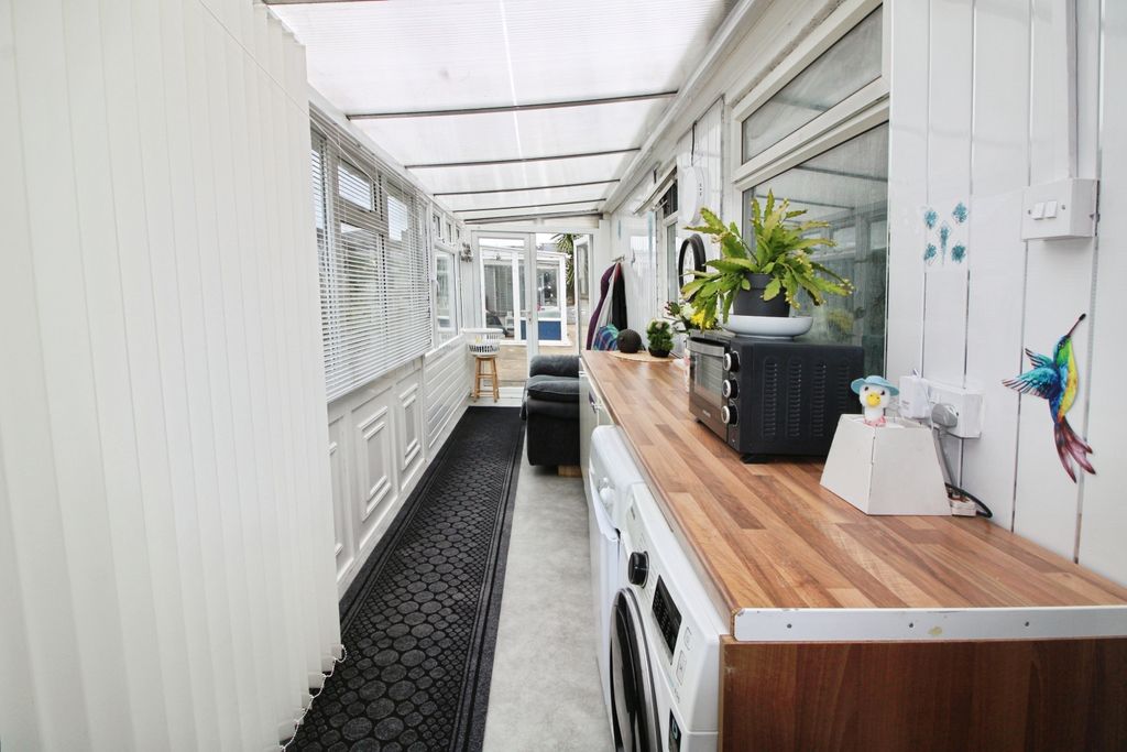 Property photo 2 of 24 Conservatory &amp; Utility..Jpg