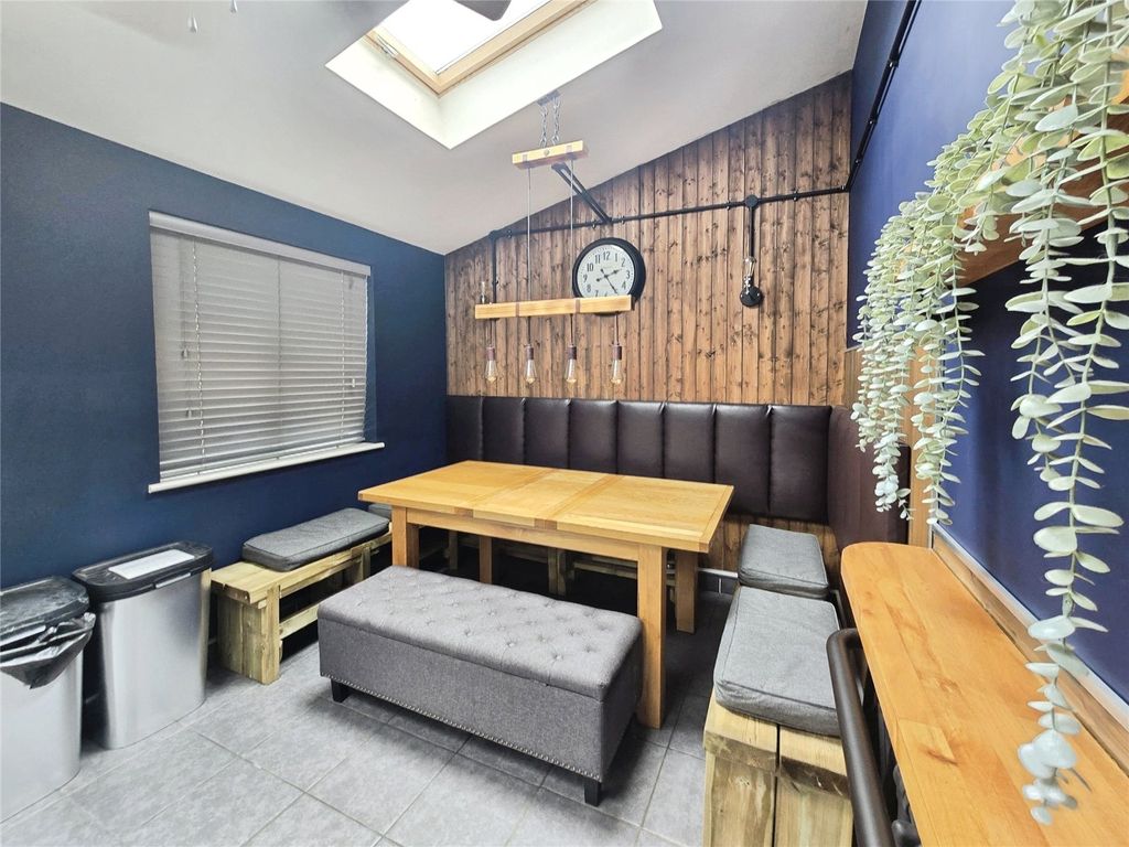 Property photo 2 of 13 Picture No. 02