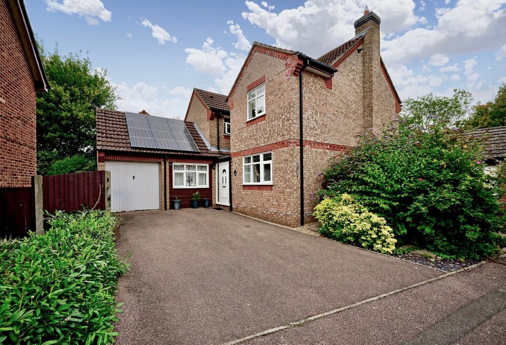 Property photo 1 of 18