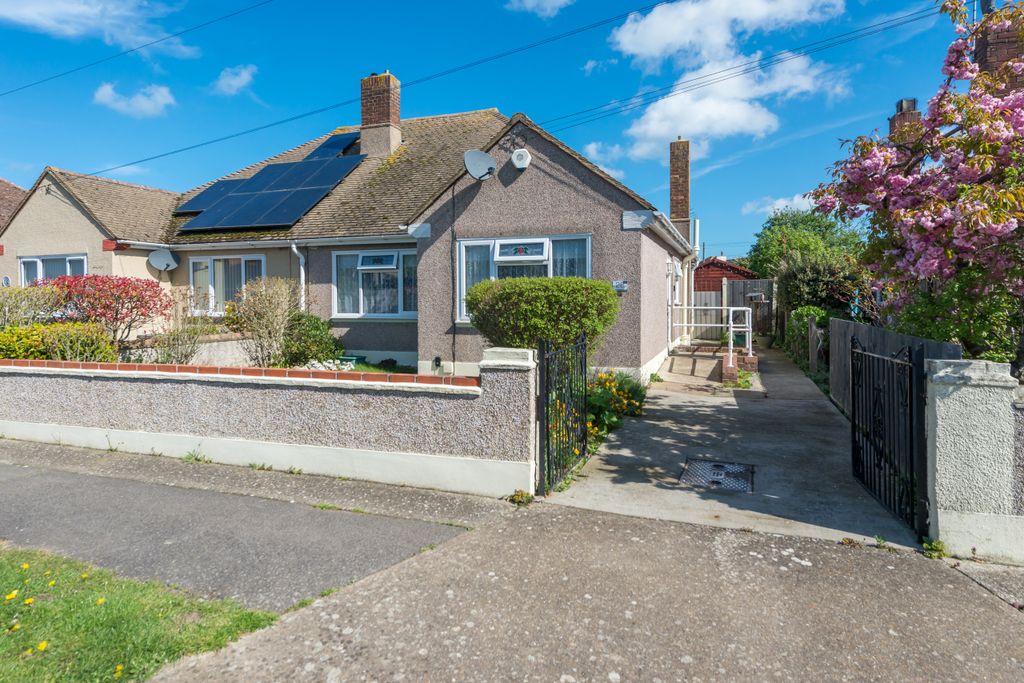 Property photo 1 of 11 26Carlton-3