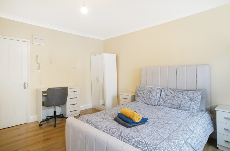 Property photo 2 of 9