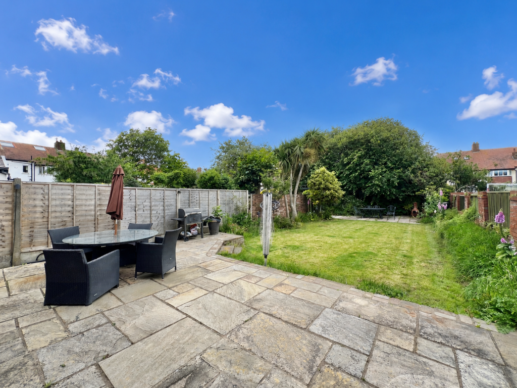 Property photo 2 of 22