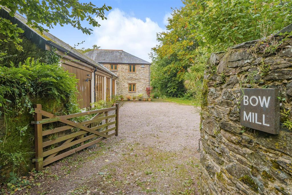 Property photo 2 of 23 Bow Mill Entrance.Jpg