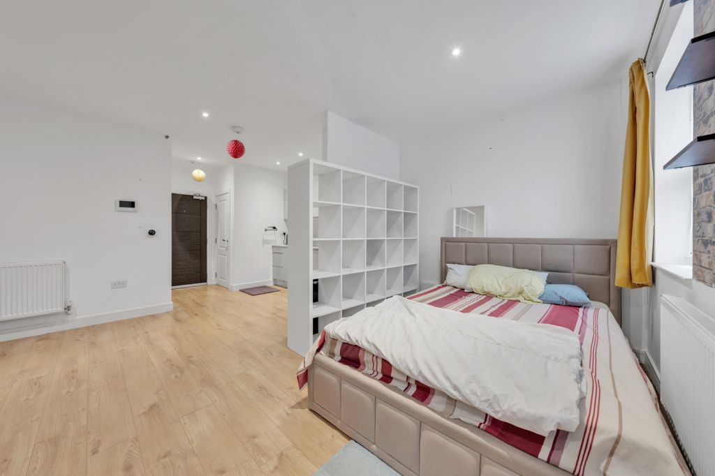 Property photo 3 of 16 Gallery