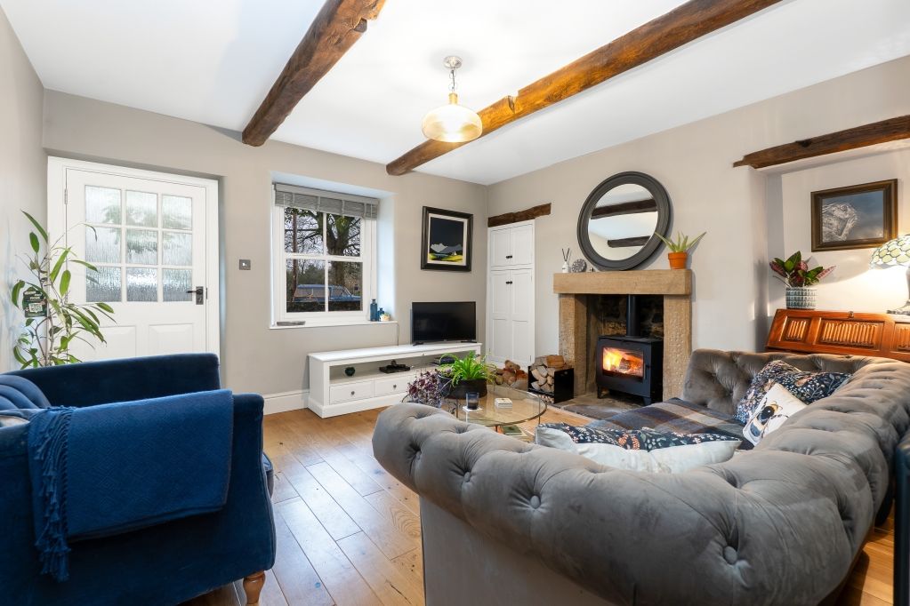 Property photo 2 of 21 Living Room