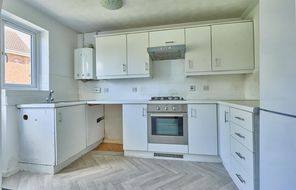 Property photo 3 of 10 Landseer Dr Hinckley_2.Jpg