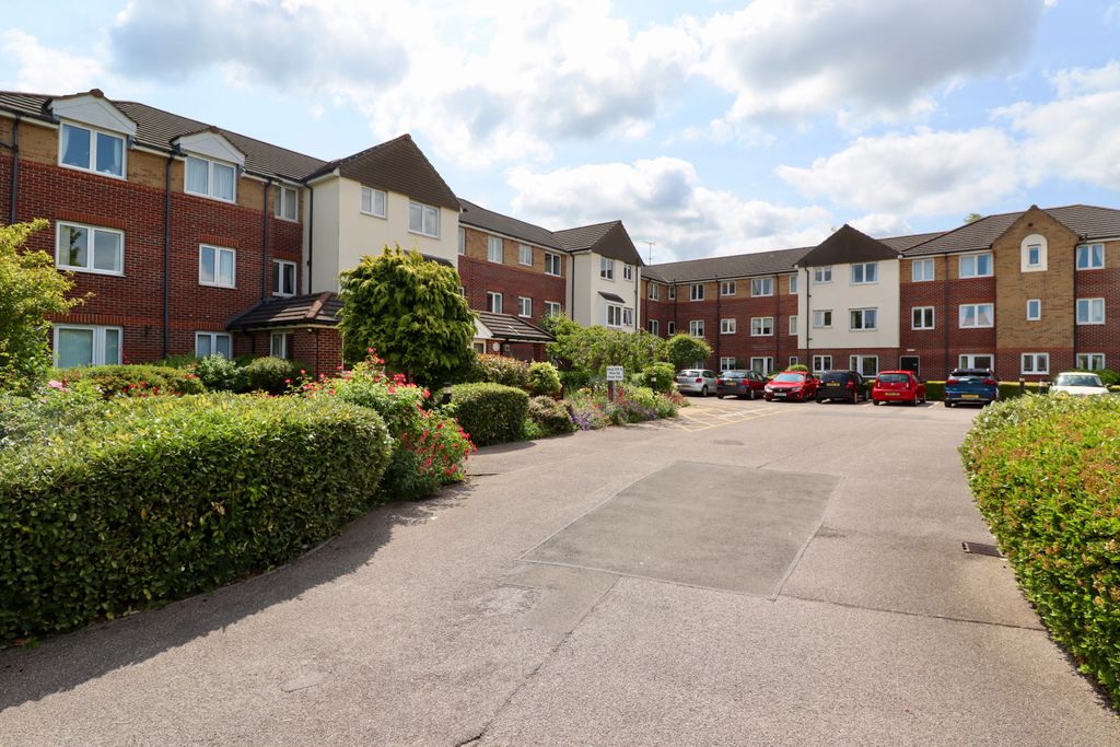 Property photo 1 of 13 Img_5388