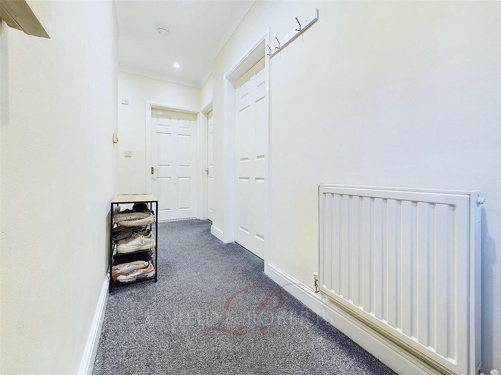 Property photo 3 of 19 Cam03999G0-Pr0030-Still022.Jpg