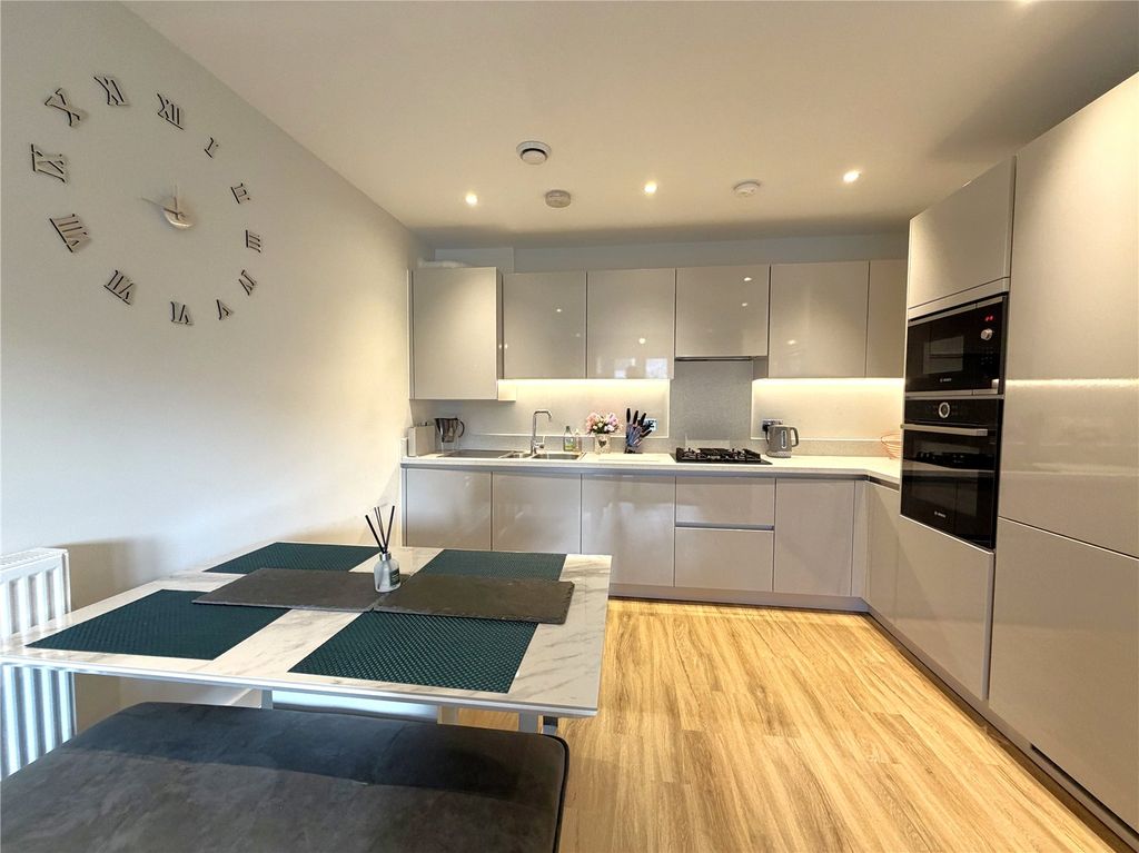 Property photo 3 of 12 Picture No. 08